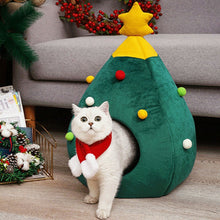 Load image into Gallery viewer, Christmas Cat House