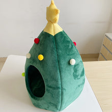 Load image into Gallery viewer, Christmas Cat House
